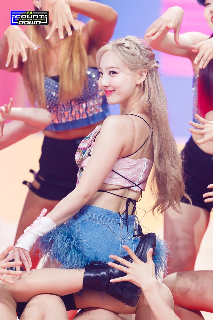 Im Nayeon