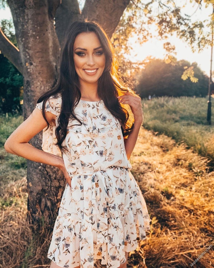 Ola Przywitowska.