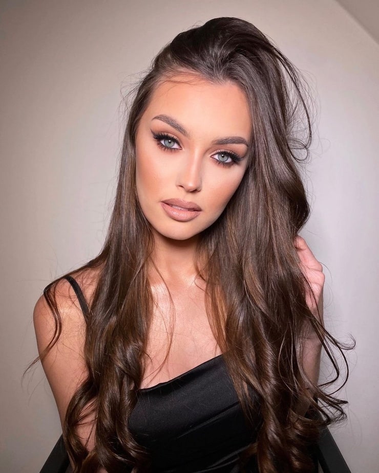 Ola Przywitowska.