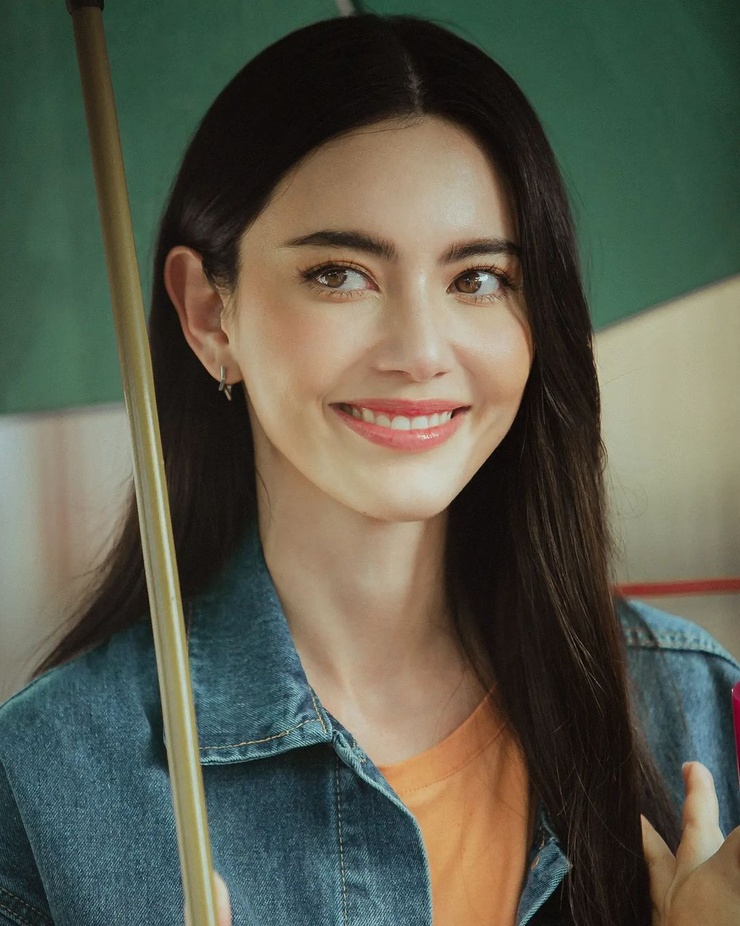 Davika Hoorne Davika Hoorne