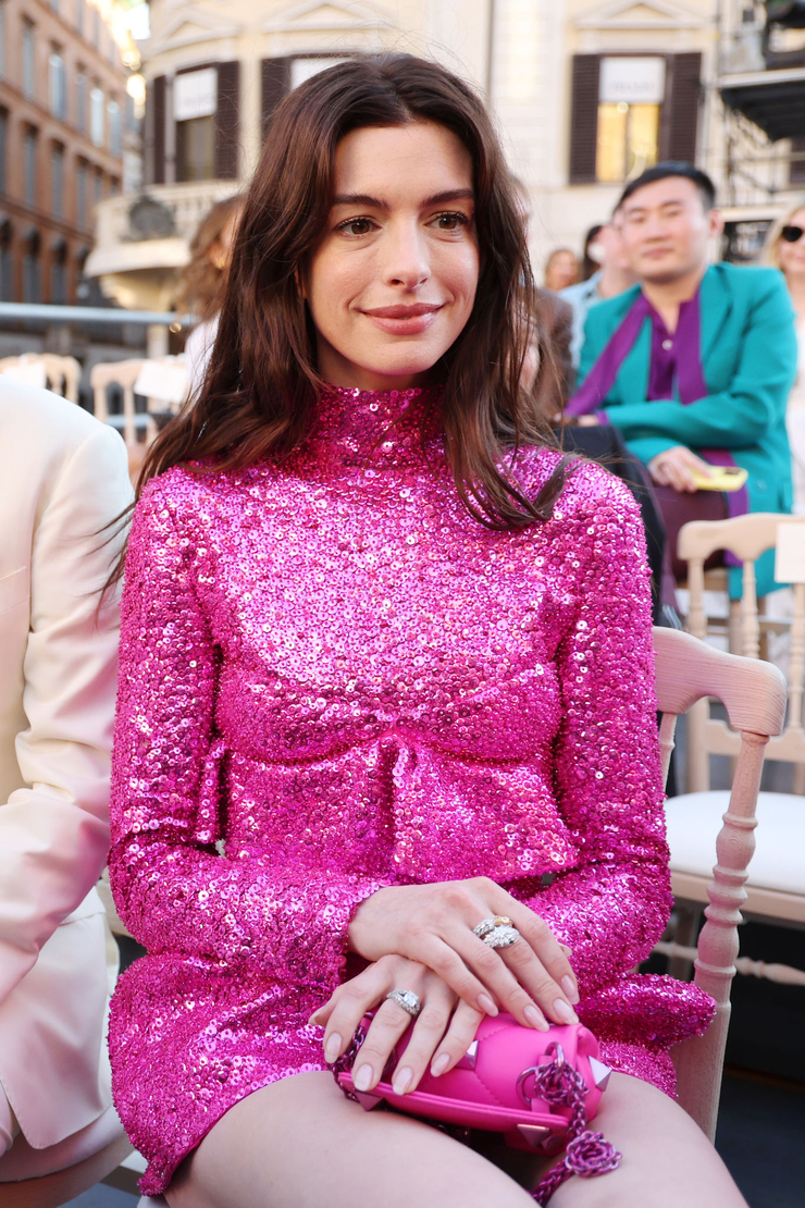Anne Hathaway Anne Hathaway