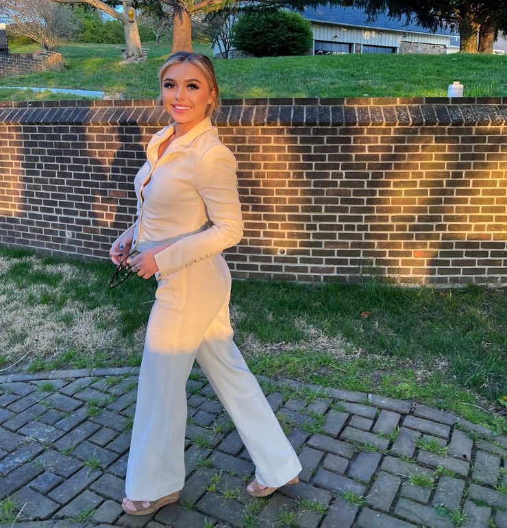 Picture of Peach (model)