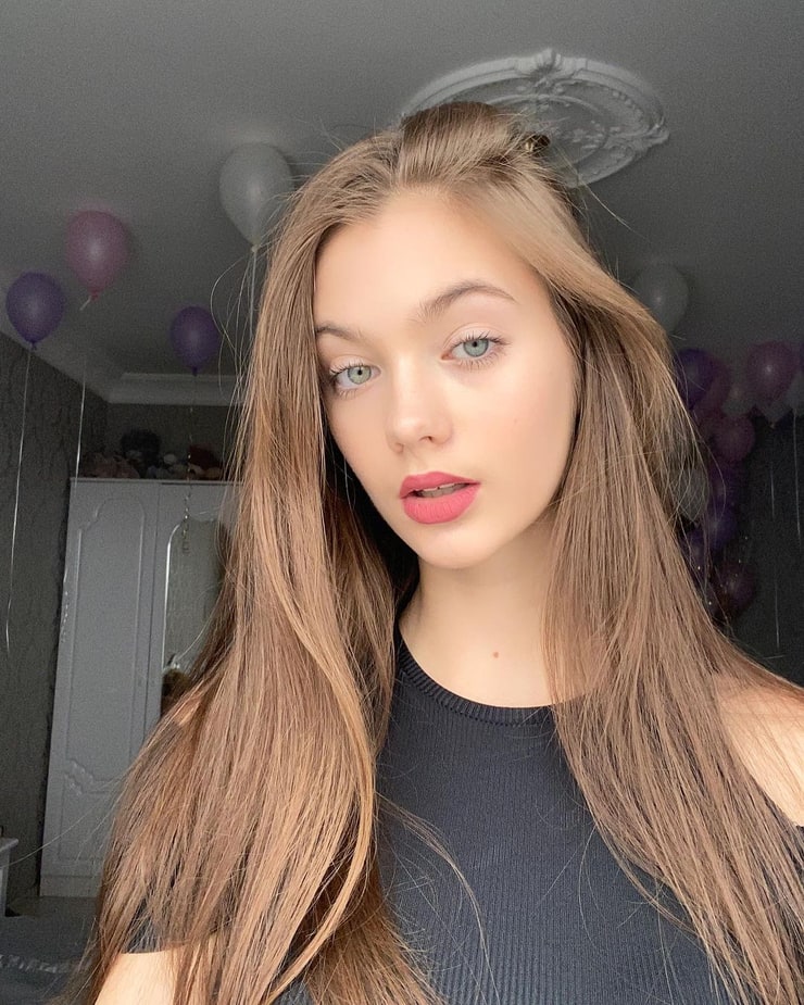 Picture Of Yana Kozlova