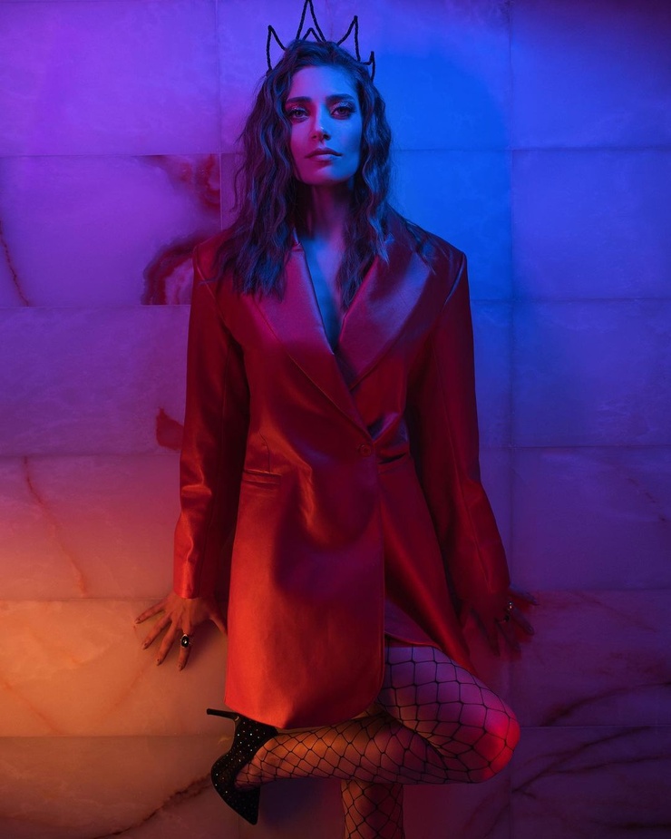 Öznur Serçeler