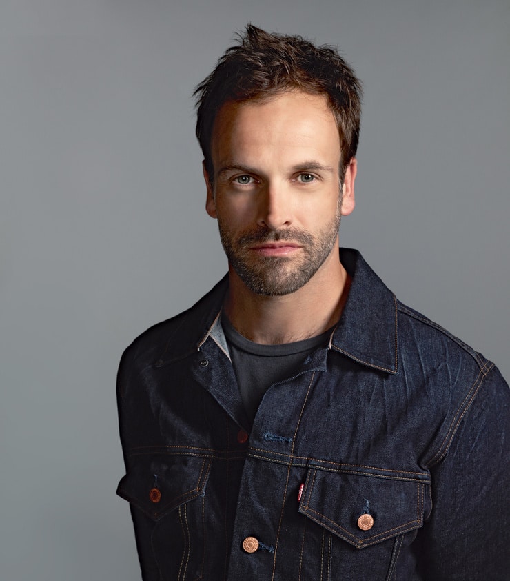 Jonny Lee Miller