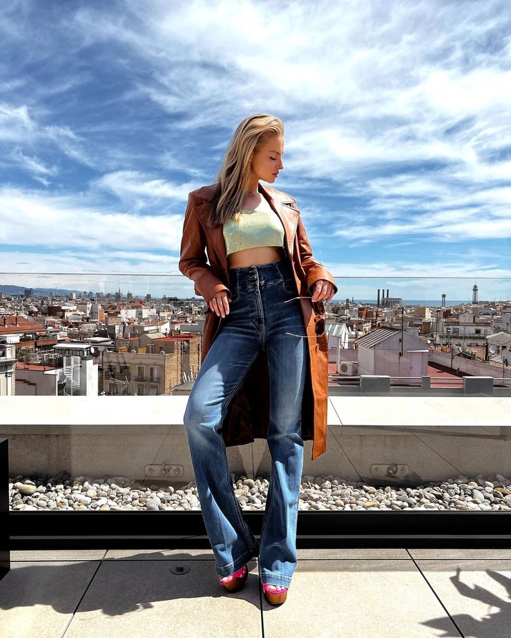 Karolina Pisarek Karolina Pisarek