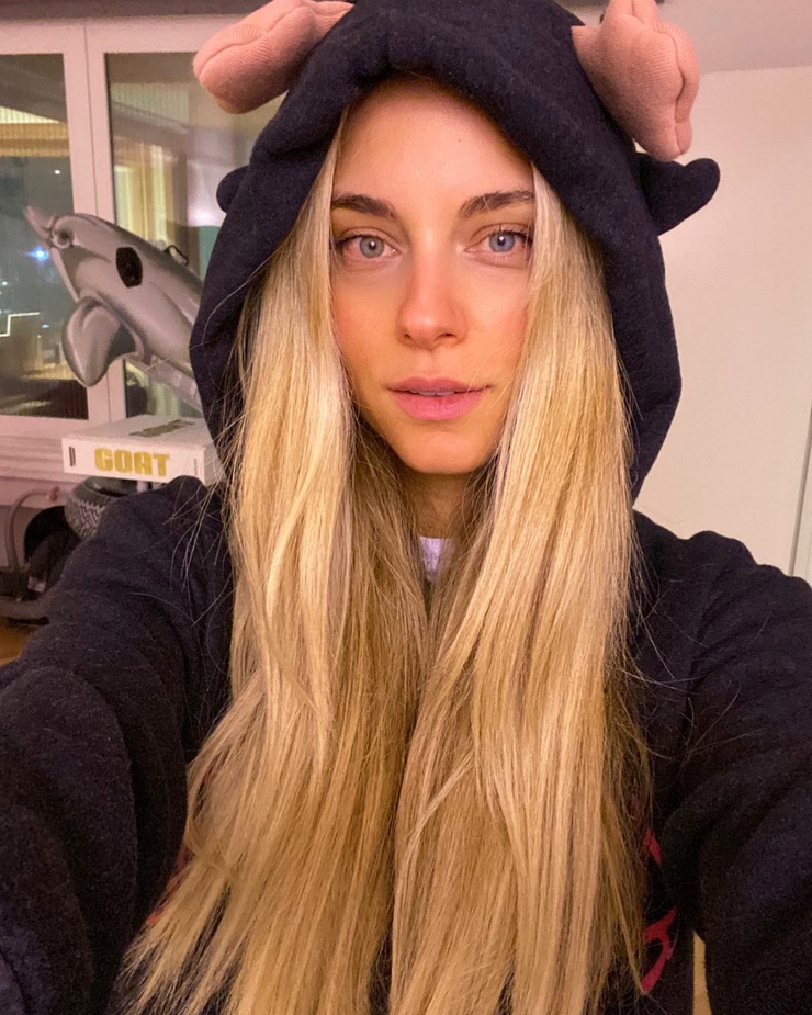 Doukissa Nomikou Doukissa Nomikou