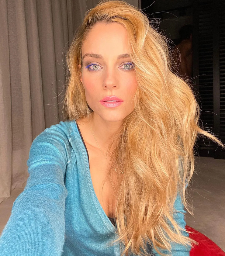 Doukissa Nomikou Doukissa Nomikou