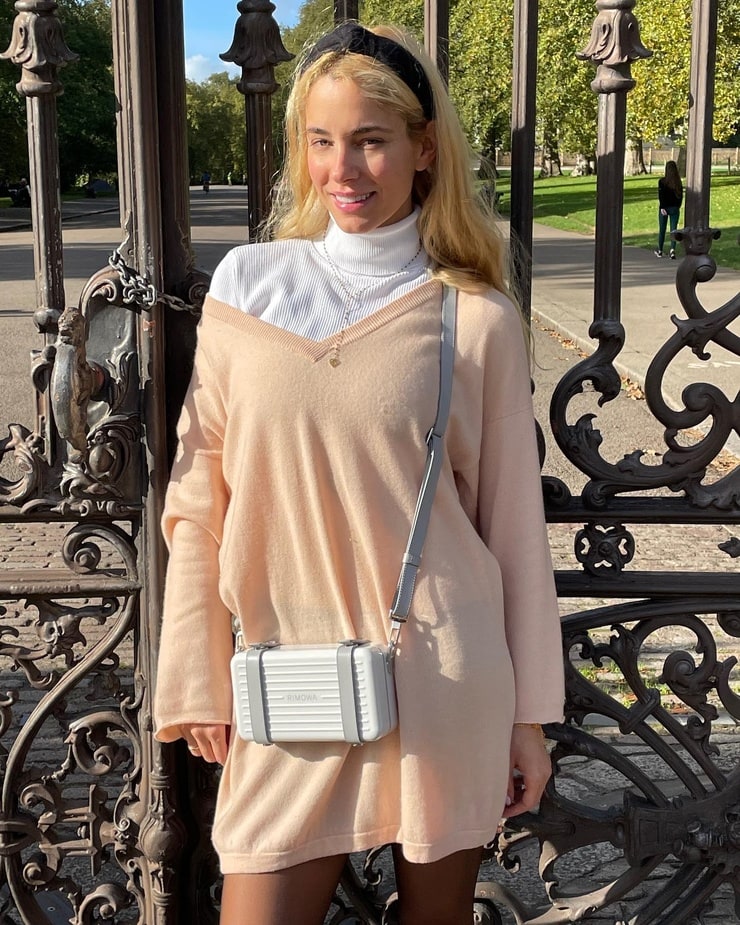 Doukissa Nomikou Doukissa Nomikou