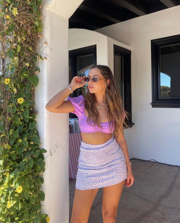 Natasha Bure Natasha Bure