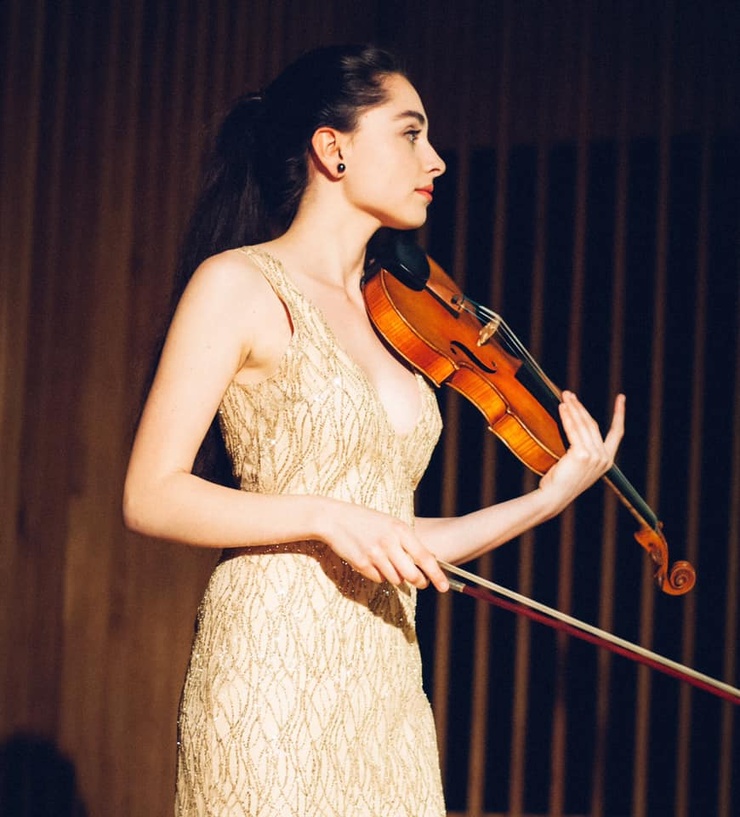 Esther Abrami