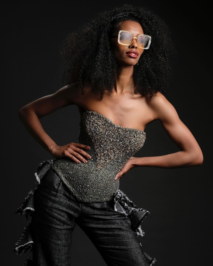 Mimi Correia Model