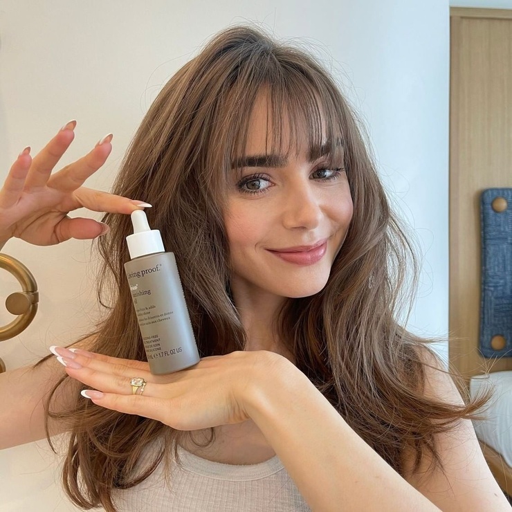 Lily Collins Lily Collins