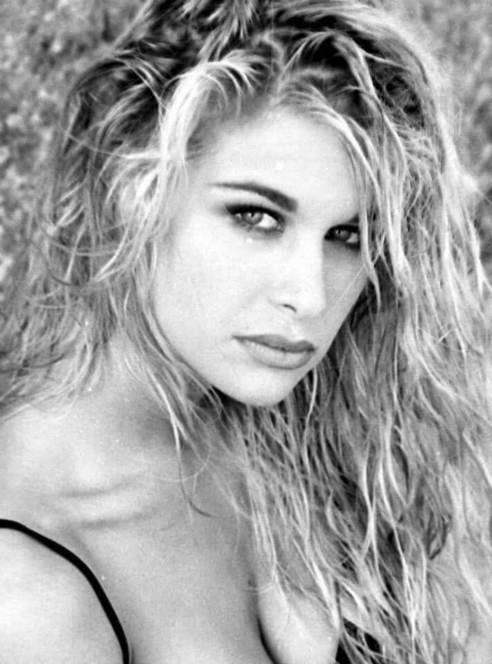 Bobbie Brown