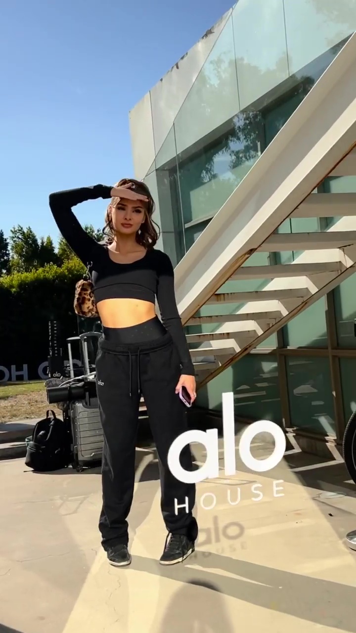 Brighton Sharbino