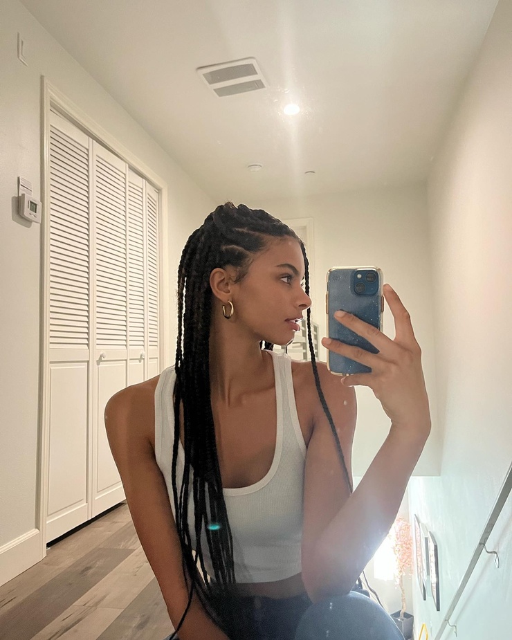 Ally Renee
