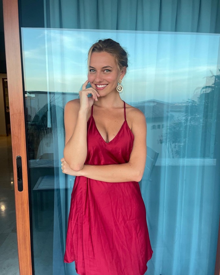 Ella Kernkamp Ella Kernkamp