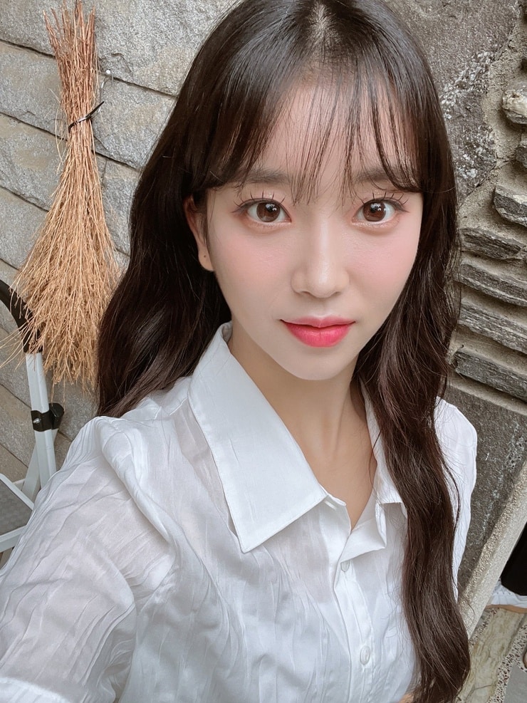 Soo-min Bae picture