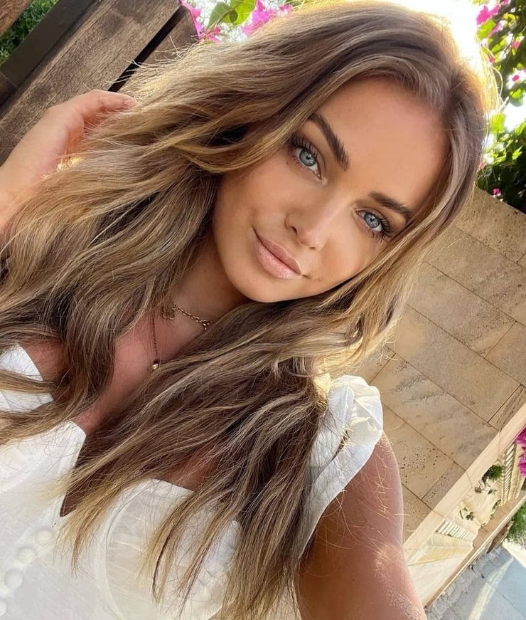 Annika Jung Annika Jung