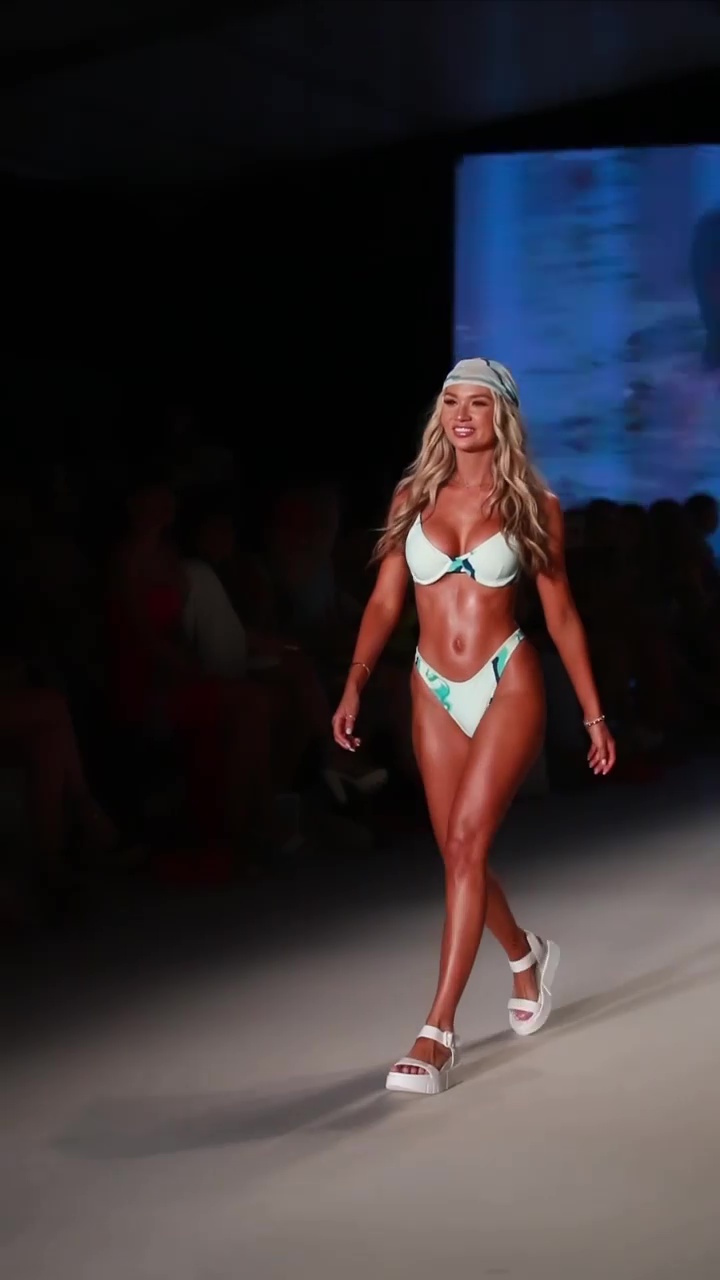 Alexa Collins