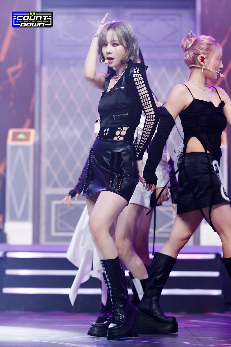 Min-Jeong Kim