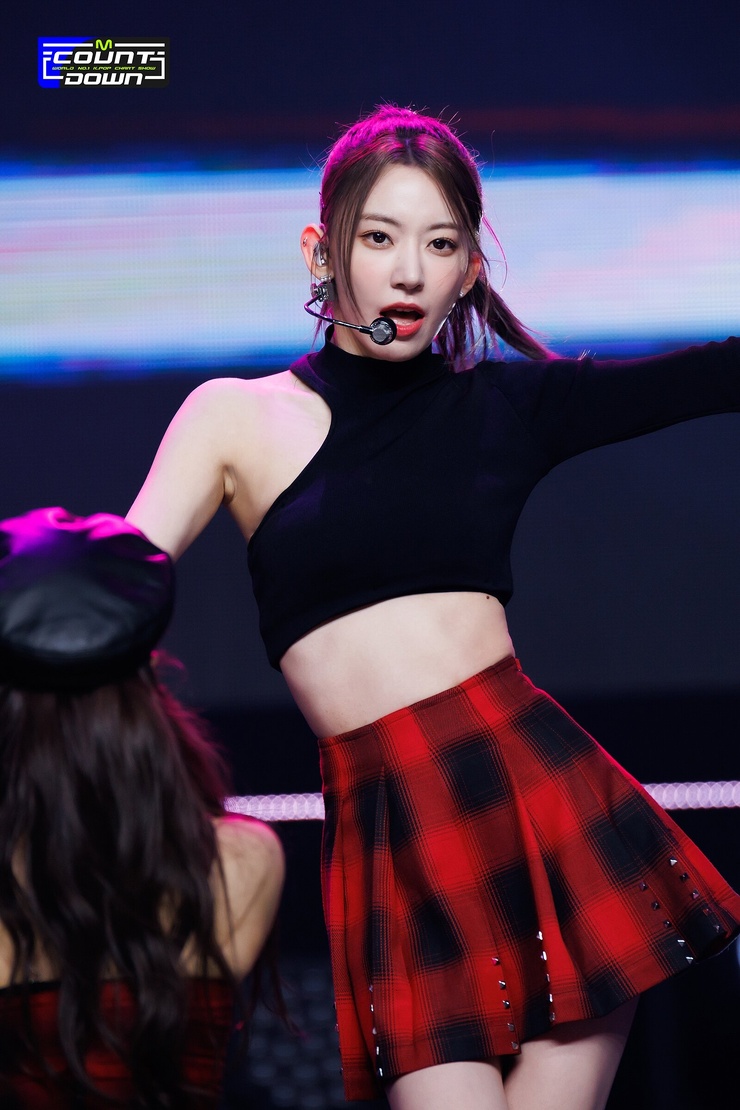 Sakura Miyawaki