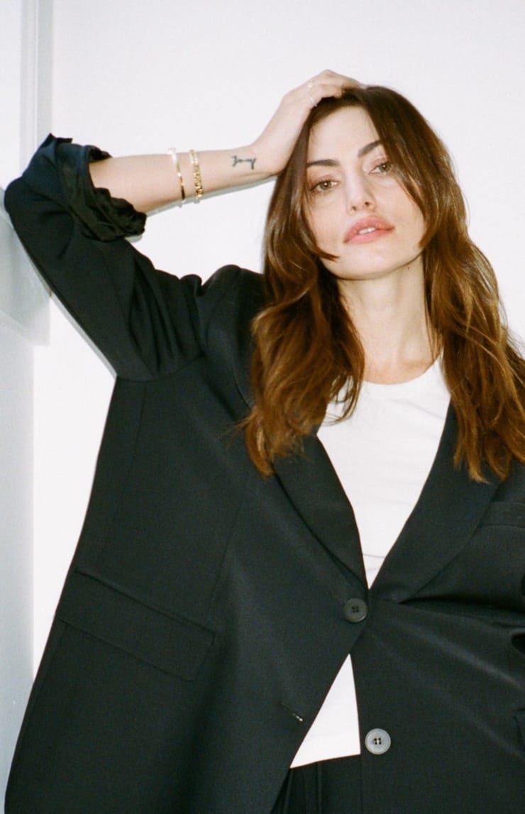 Phoebe Tonkin