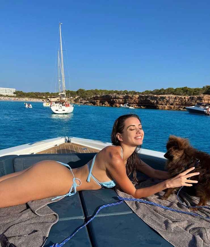 Liza Kovalenkoo Liza Kovalenkoo