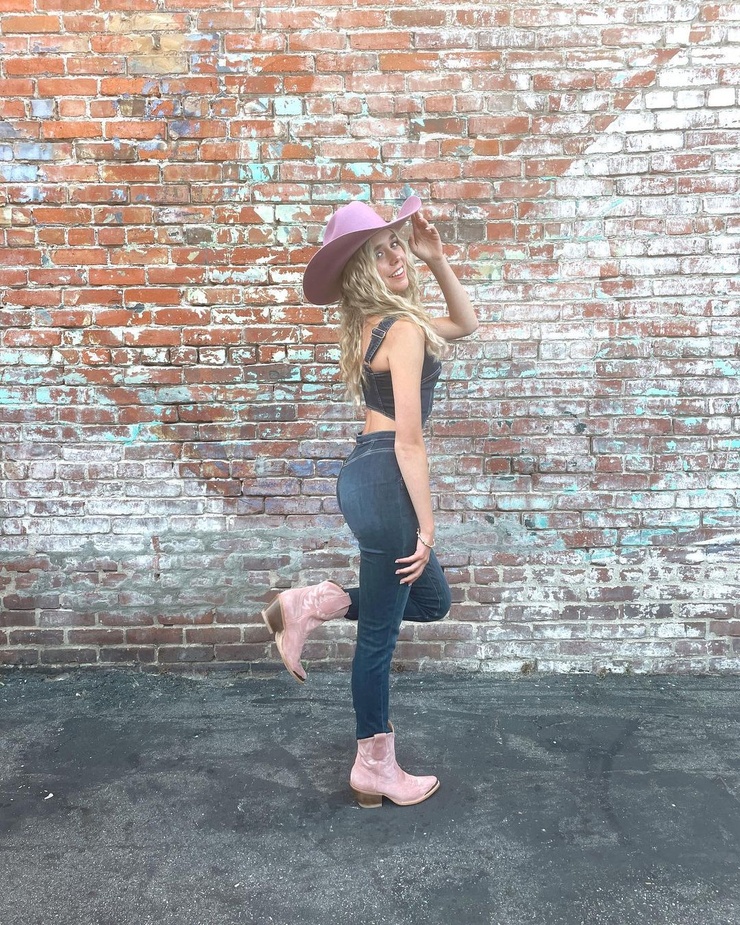 Jenna Davis Jenna Davis
