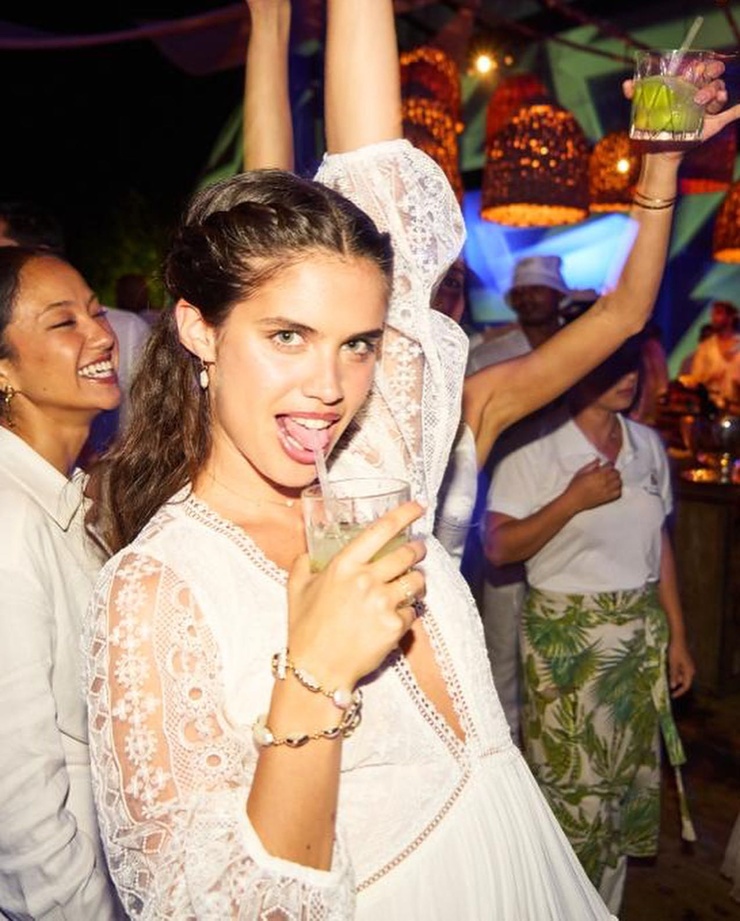 Sara Sampaio Sara Sampaio