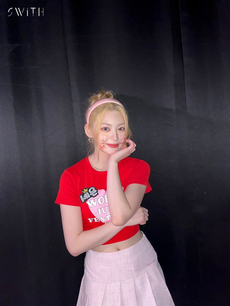 Seeun (STAYC)