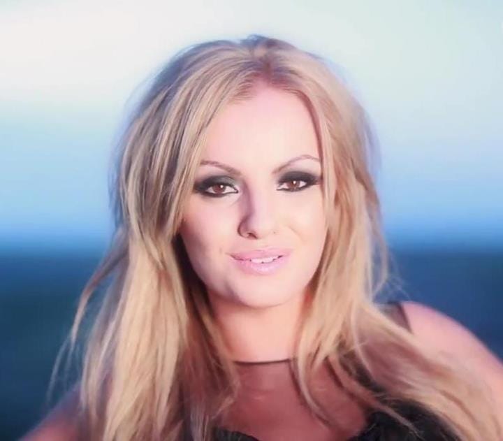 Alexandra stan фото