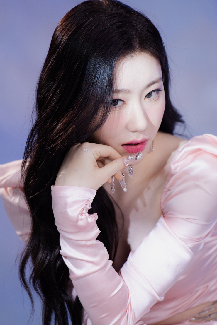 Lee Chaeryeong Lee Chaeryeong
