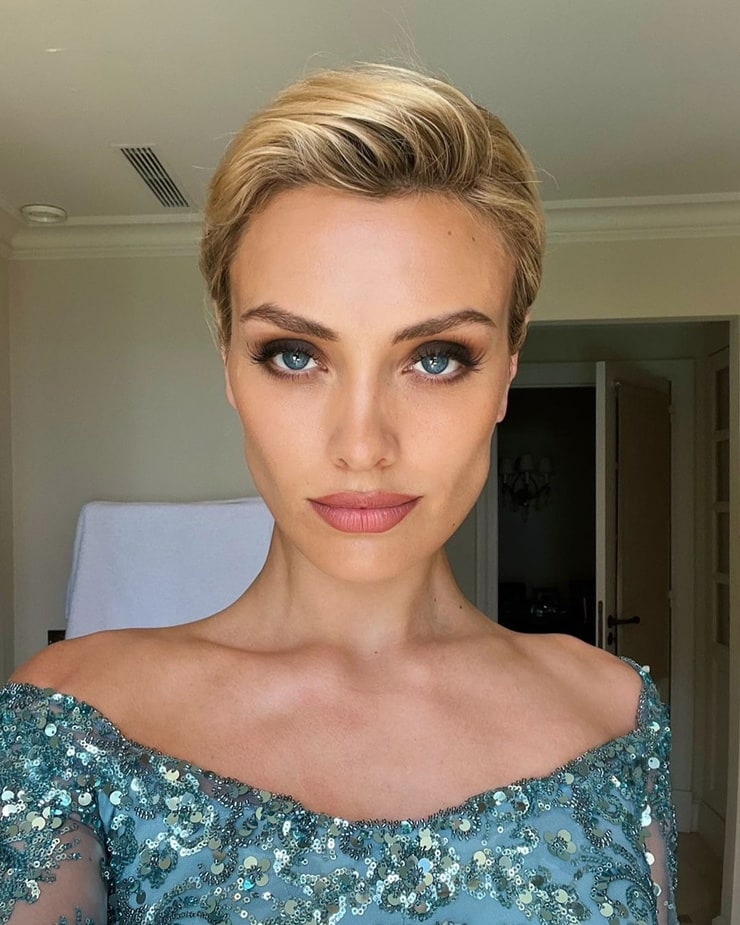 Wallis Day