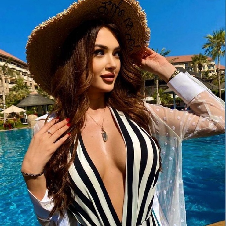Anna Bari