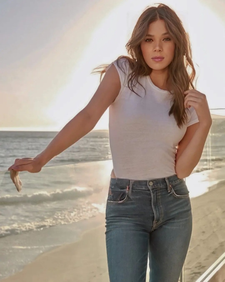 Hailee Steinfeld