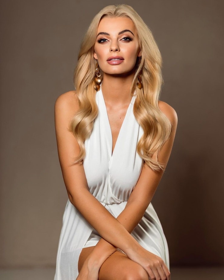 Karolina Bielawska Karolina Bielawska