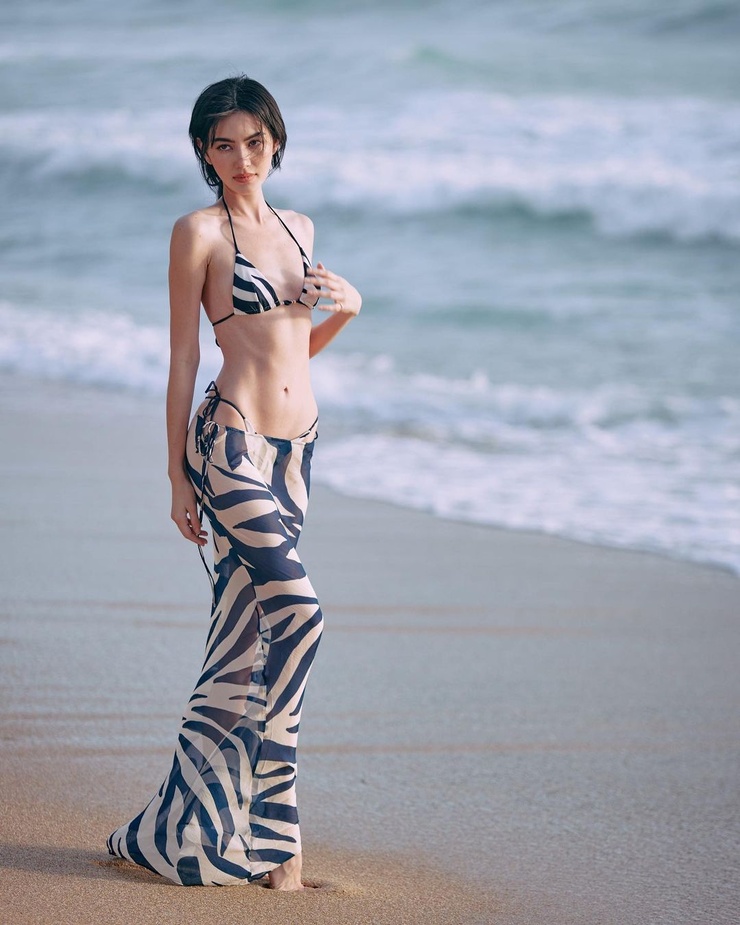 Davika Hoorne Davika Hoorne
