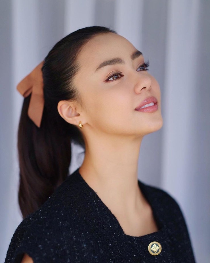 Amanda Obdam Amanda Obdam