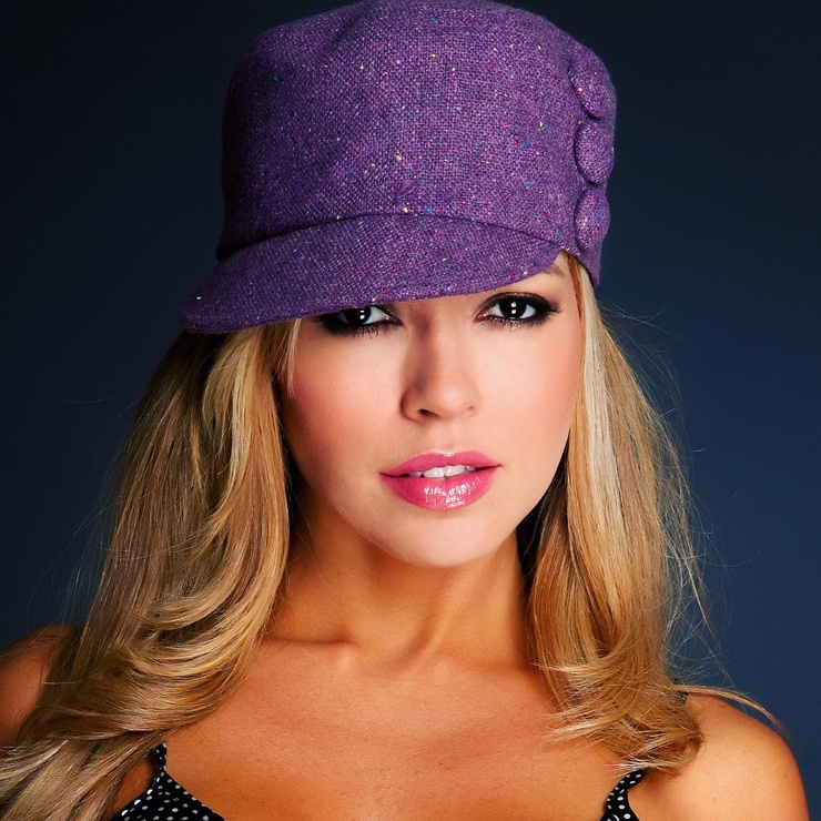 Claudia Molina