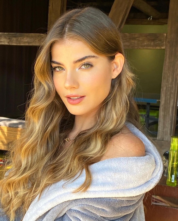 Gabriela Salles Gabriela Salles