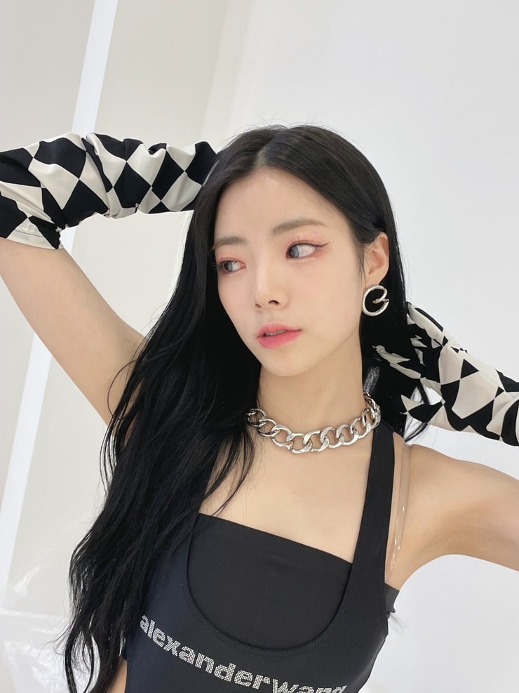 Go-eun Na