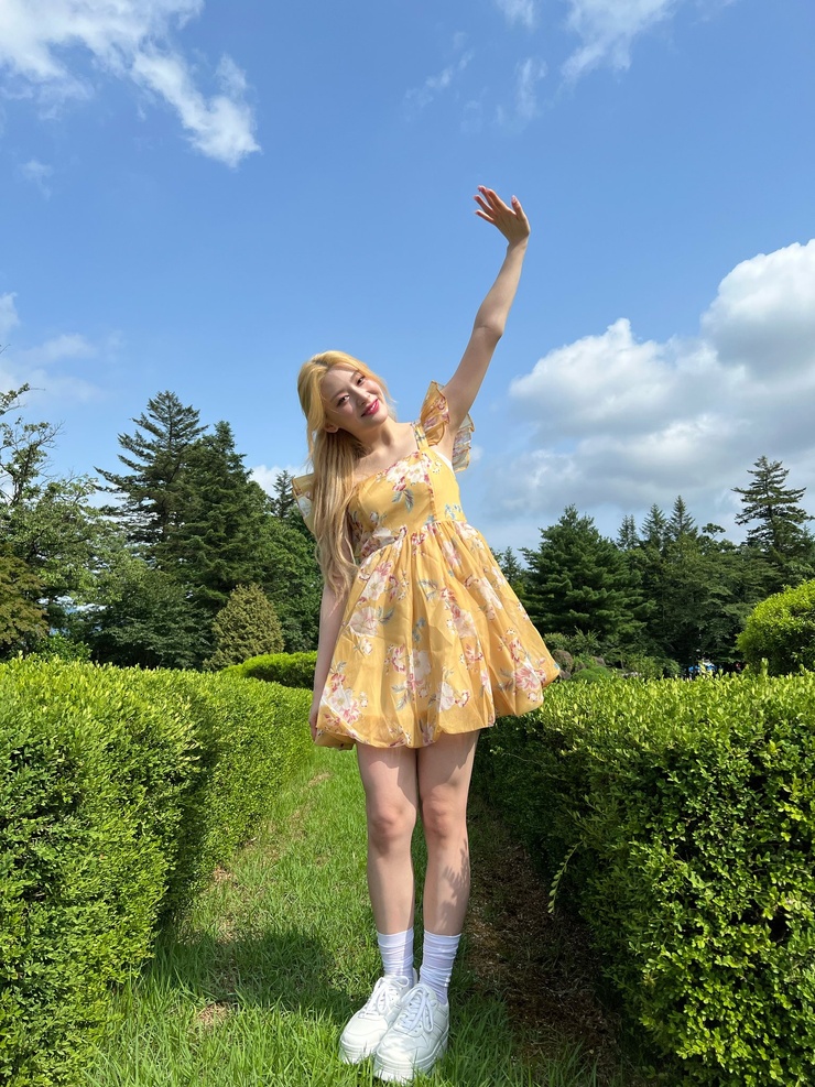 Seeun (STAYC)