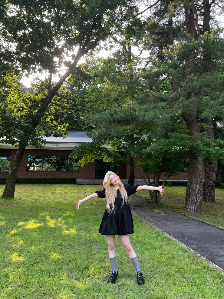Seeun (STAYC)