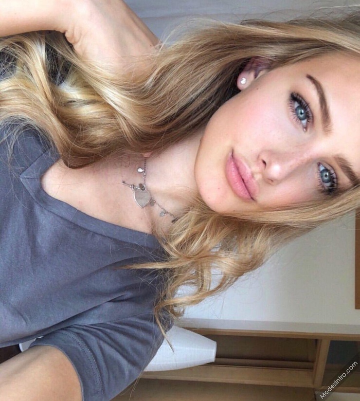 Anna Stock. Anna Stock.