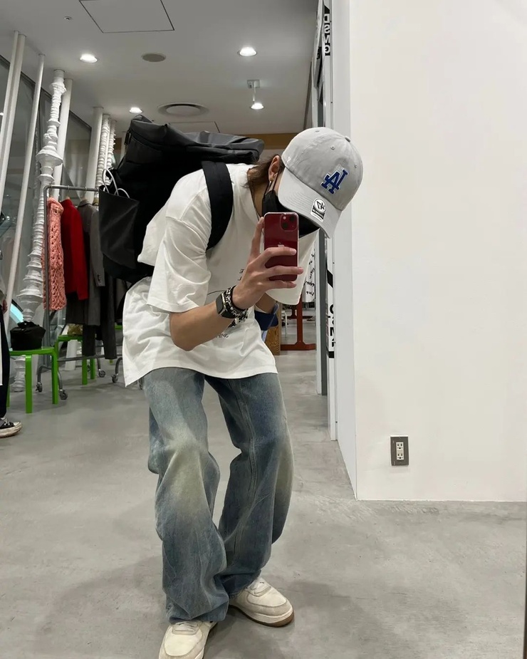 Hyun-Jin Hwang