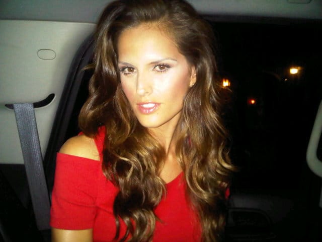 Izabel Goulart Izabel Goulart