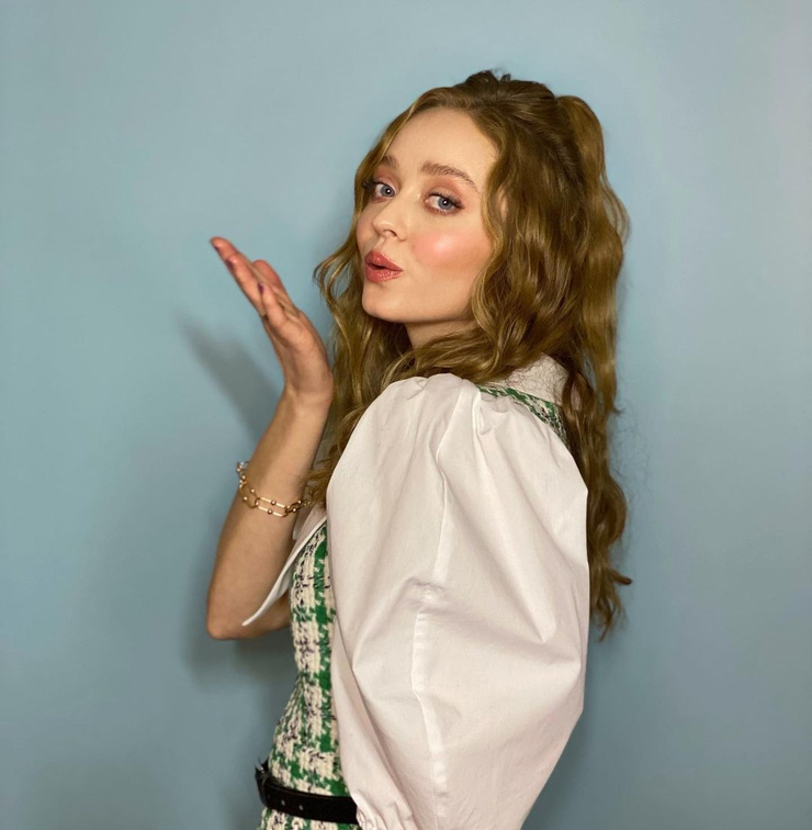 Madeleine Arthur