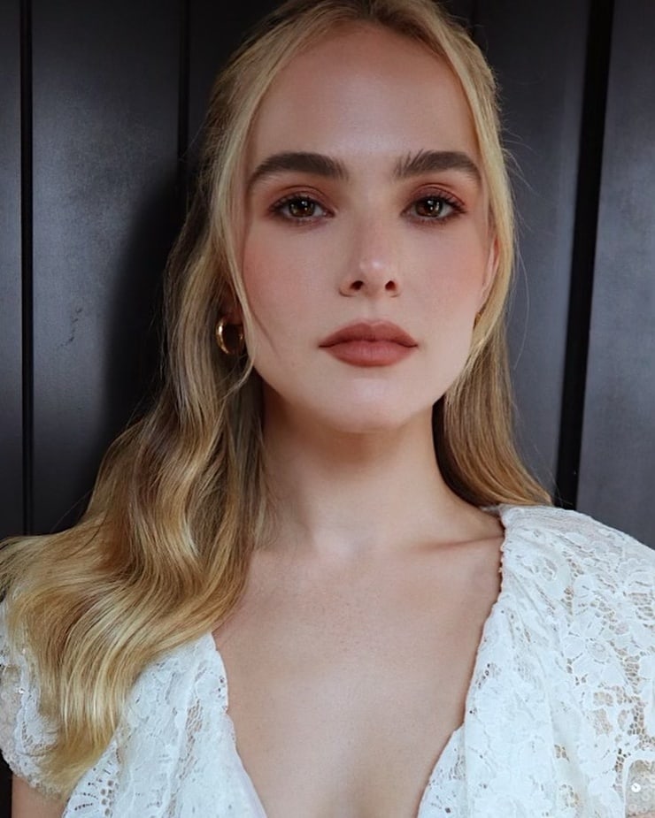 Zoey Deutch