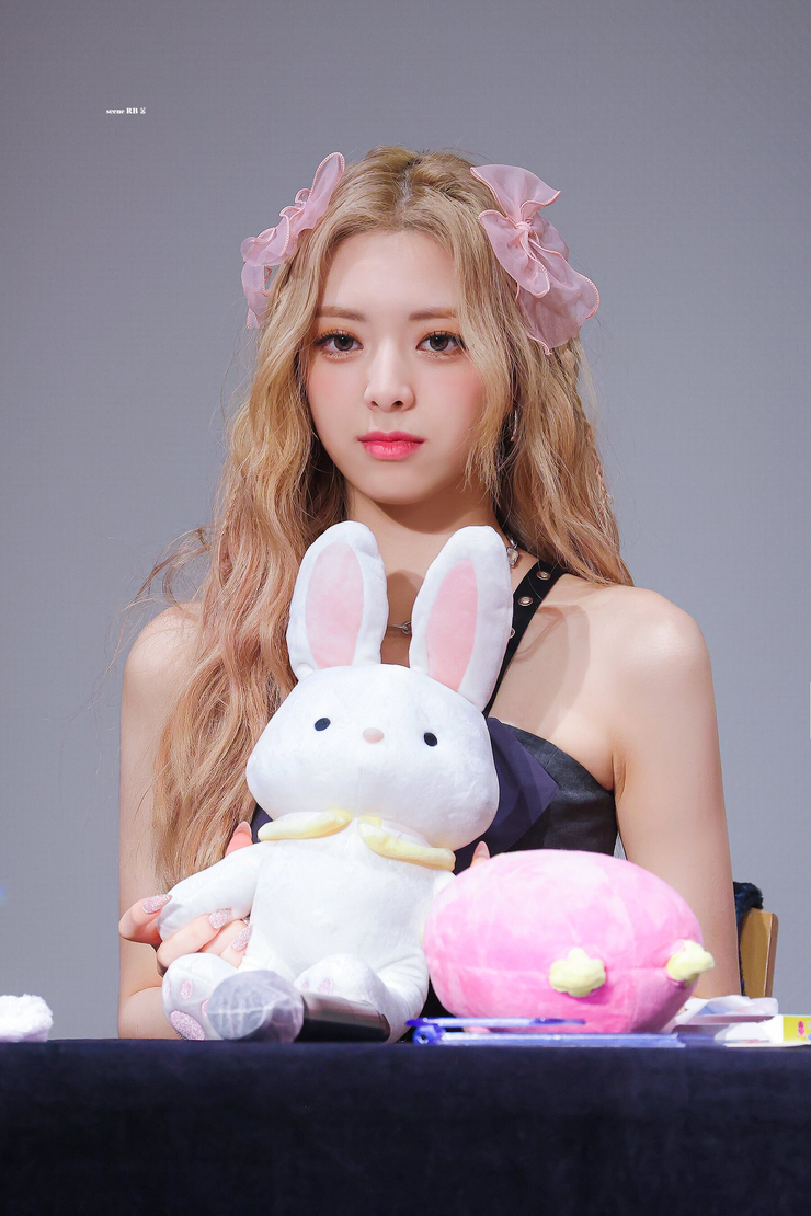 Shin Yuna Shin Yuna